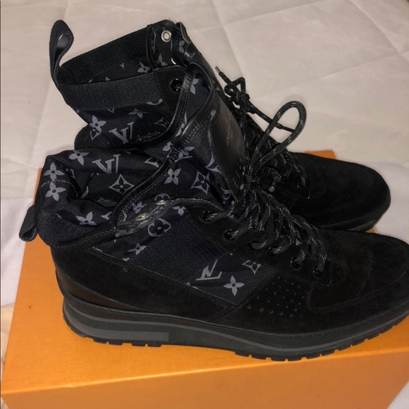 Louis Vuitton shoes size 10 European size 11 US - Picture 1 of 3